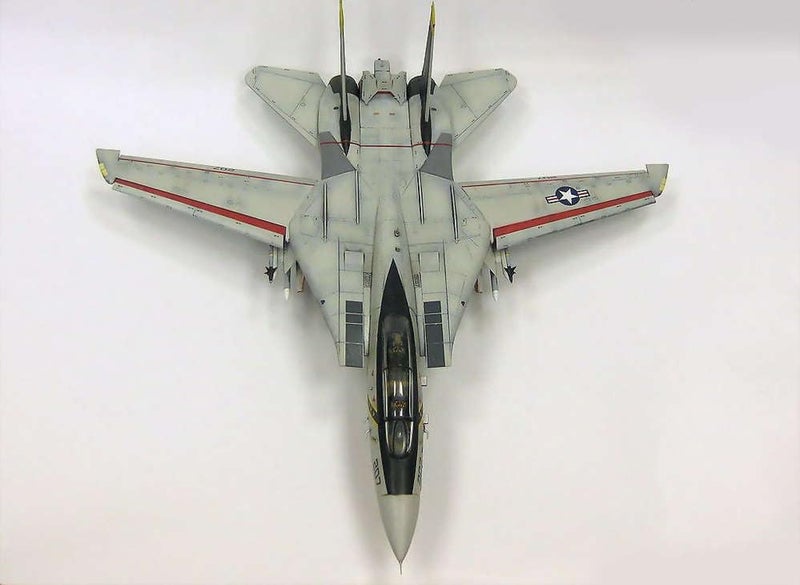 Faller Hasegawa 1:72 Scale F-14A Tomcat High Model Kit - Image 4